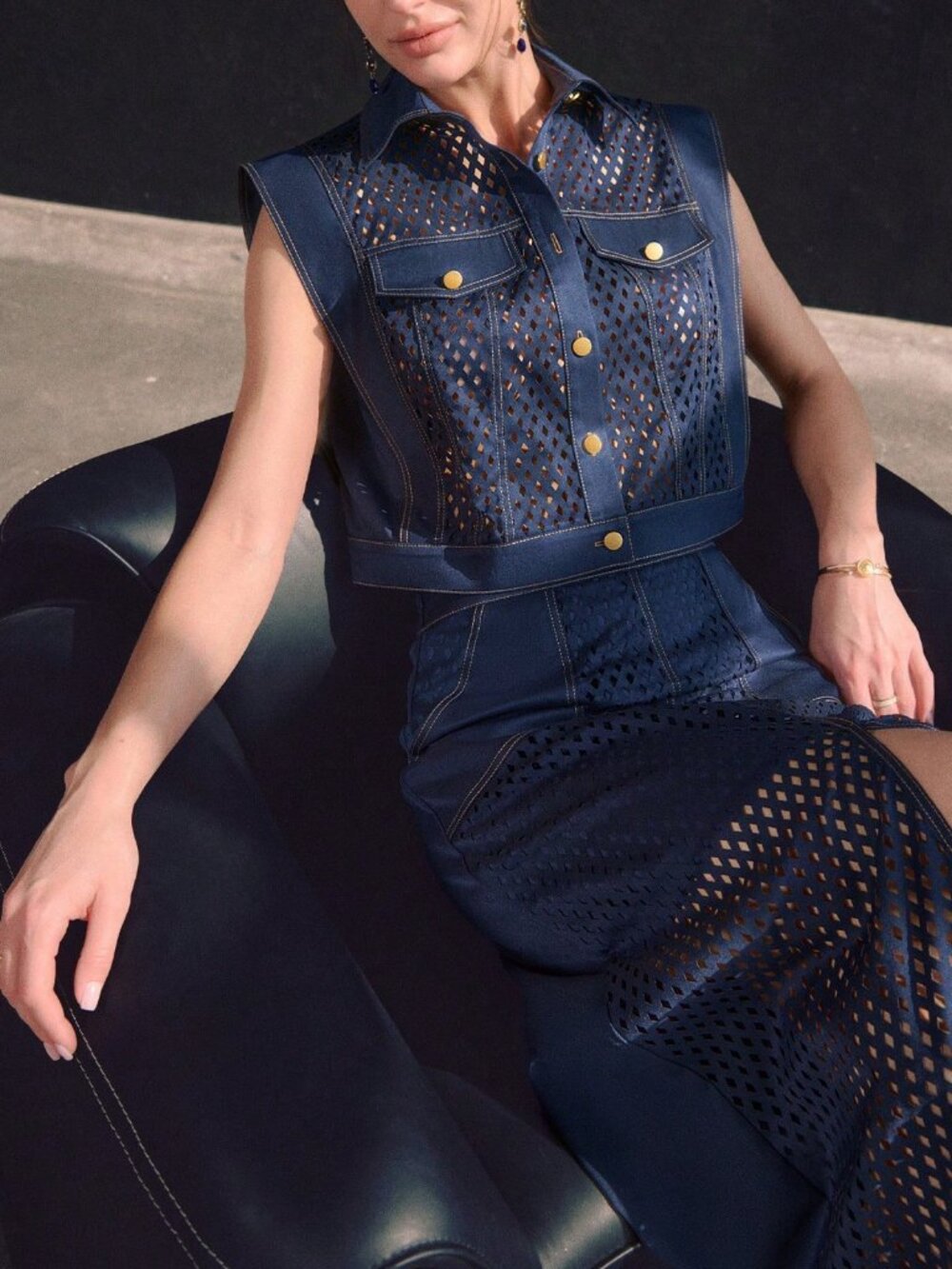 Navy Blue Elegant Women's Hollow-Out Sleeveless Collared Shirt & Skirt Set